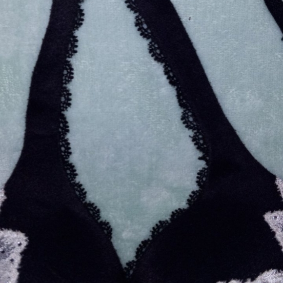 Victoria Secret Lace Lined Perfect Coverage Bra - Picture 3 of 6